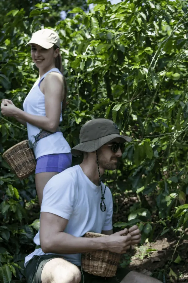 Visitors in the Recua coffee field